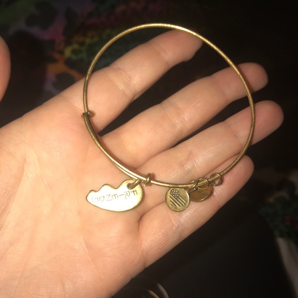 Alex and Anis - Picture 2 of 8